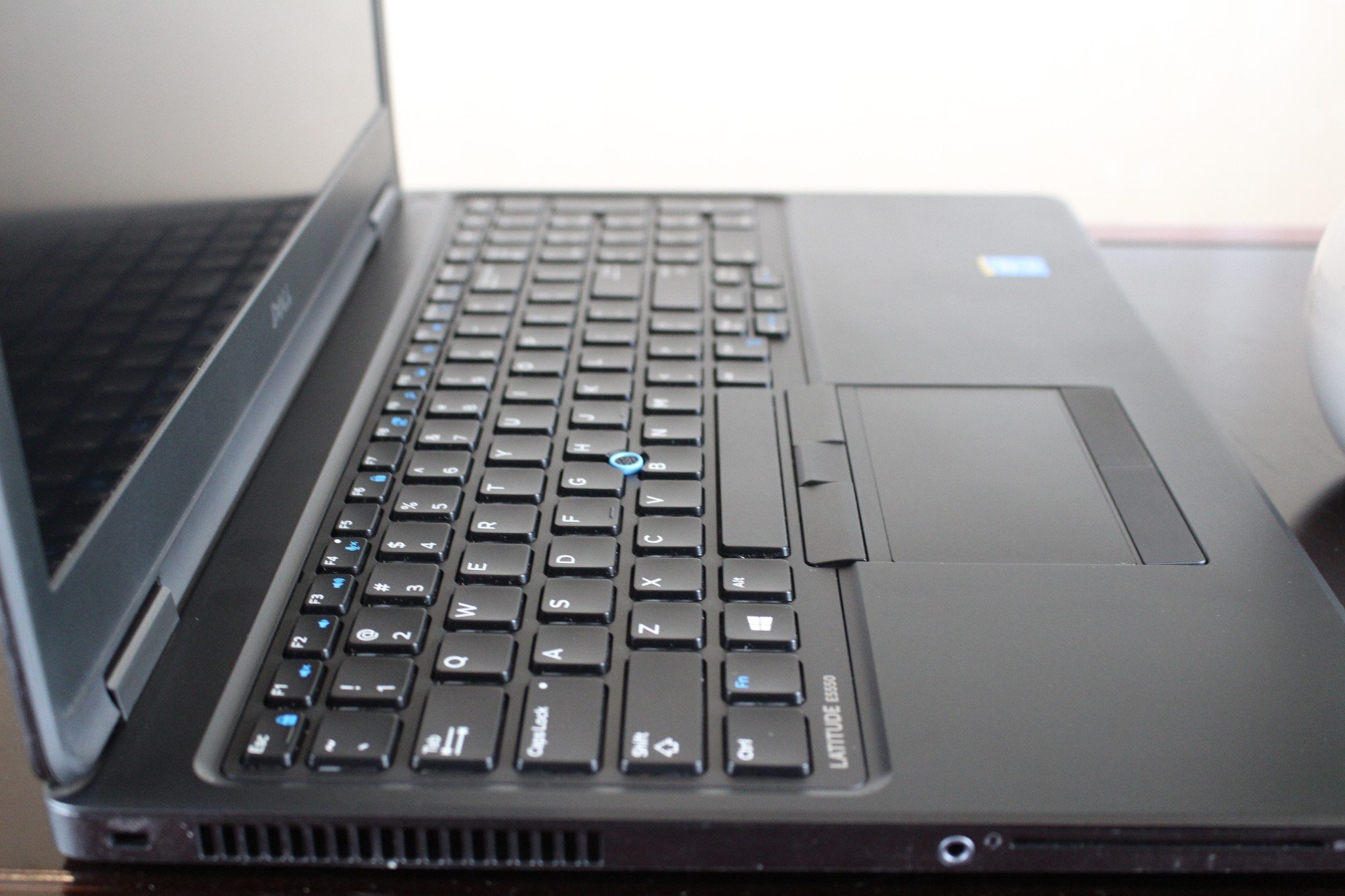Laptop Dell Latitude E5550 | Core™ i7-5600U | Ram 8GB | 256G SSD | Nvidia GTX 840M | 15”6 FHD